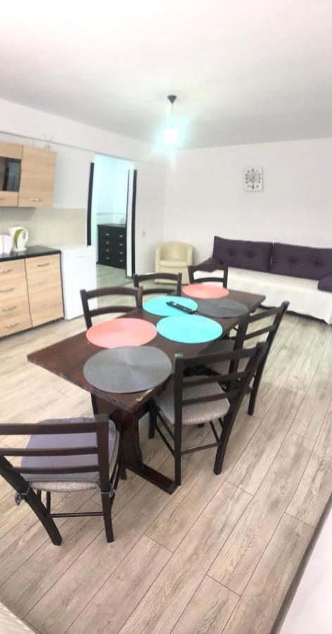 Апартаменти Apartament Ultracentral Ватра-Дорней Екстер'єр фото