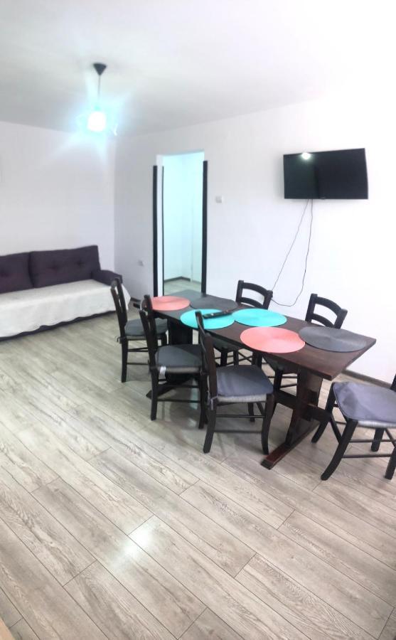 Апартаменти Apartament Ultracentral Ватра-Дорней Екстер'єр фото